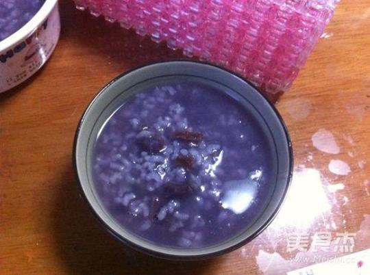 紫薯小米粥的功效与做法