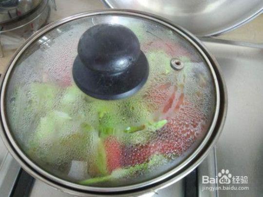 西红柿卷心菜汤的做法