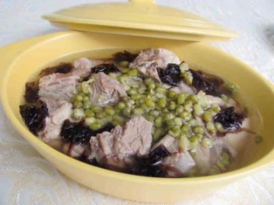 绿豆紫菜排骨汤的做法