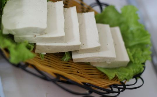 豆腐营养价值高，防治疾病好帮手