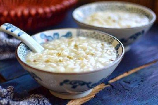 喝糙米粥能减肥吗？